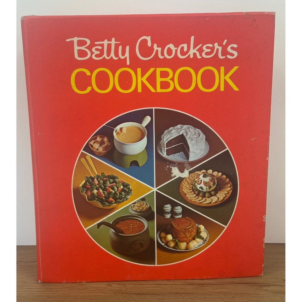 Betty Crocker Cookbook Vintage 5-Ring Binder Red Hardcover Retro Recipes